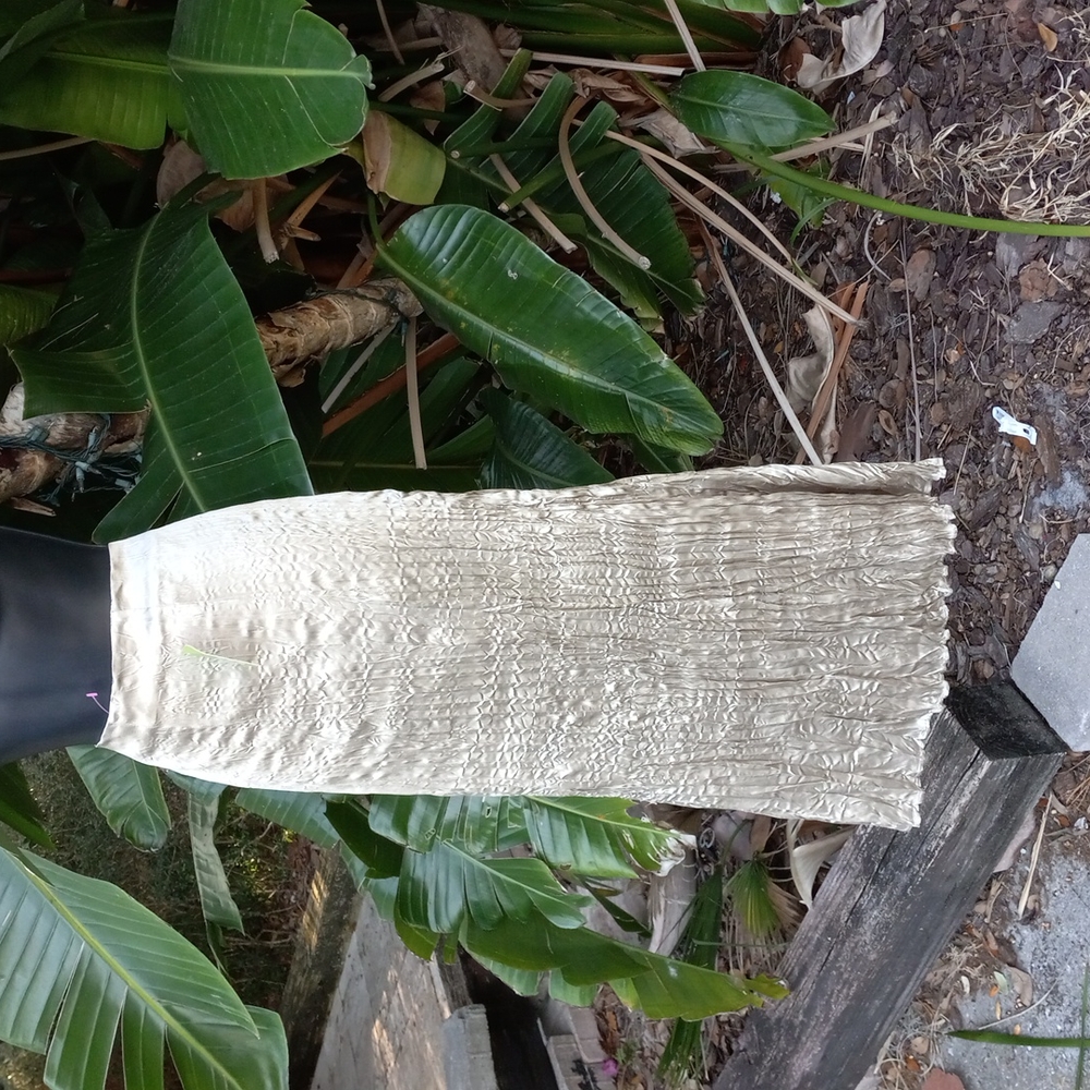 Sigrid Olsen metallic champagne satin crinkle skirt - Picture 3 of 7